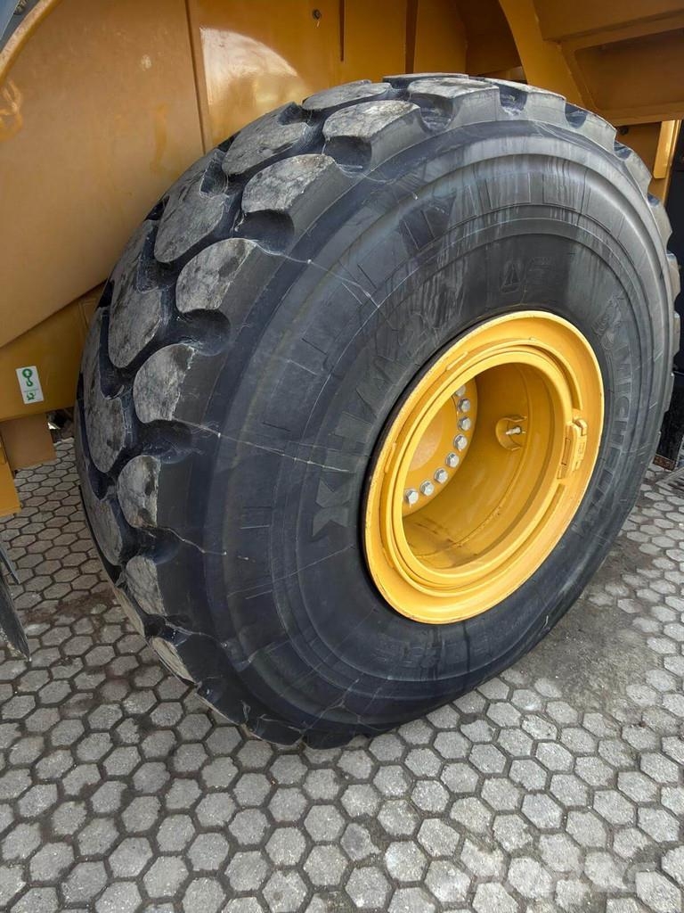 CAT 966MXE 轮式装载机