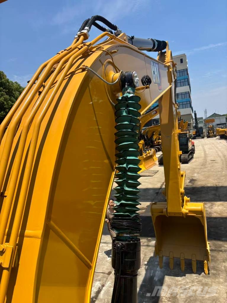 CAT 323 Bagri goseničarji