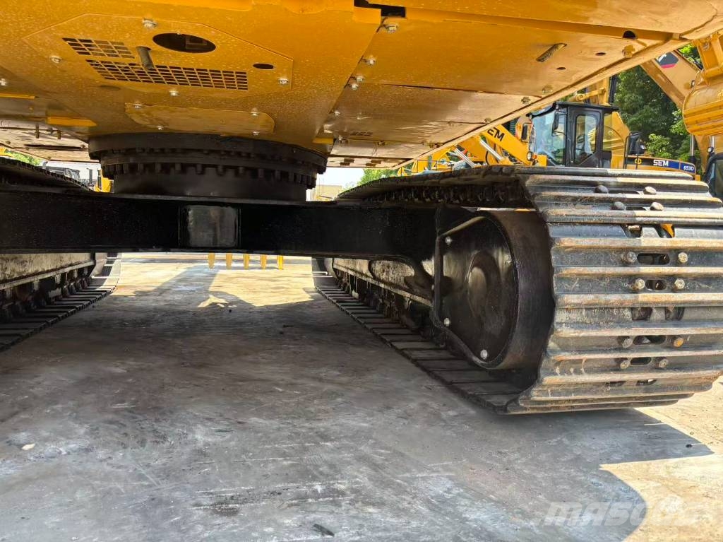 CAT 323 Bagri goseničarji
