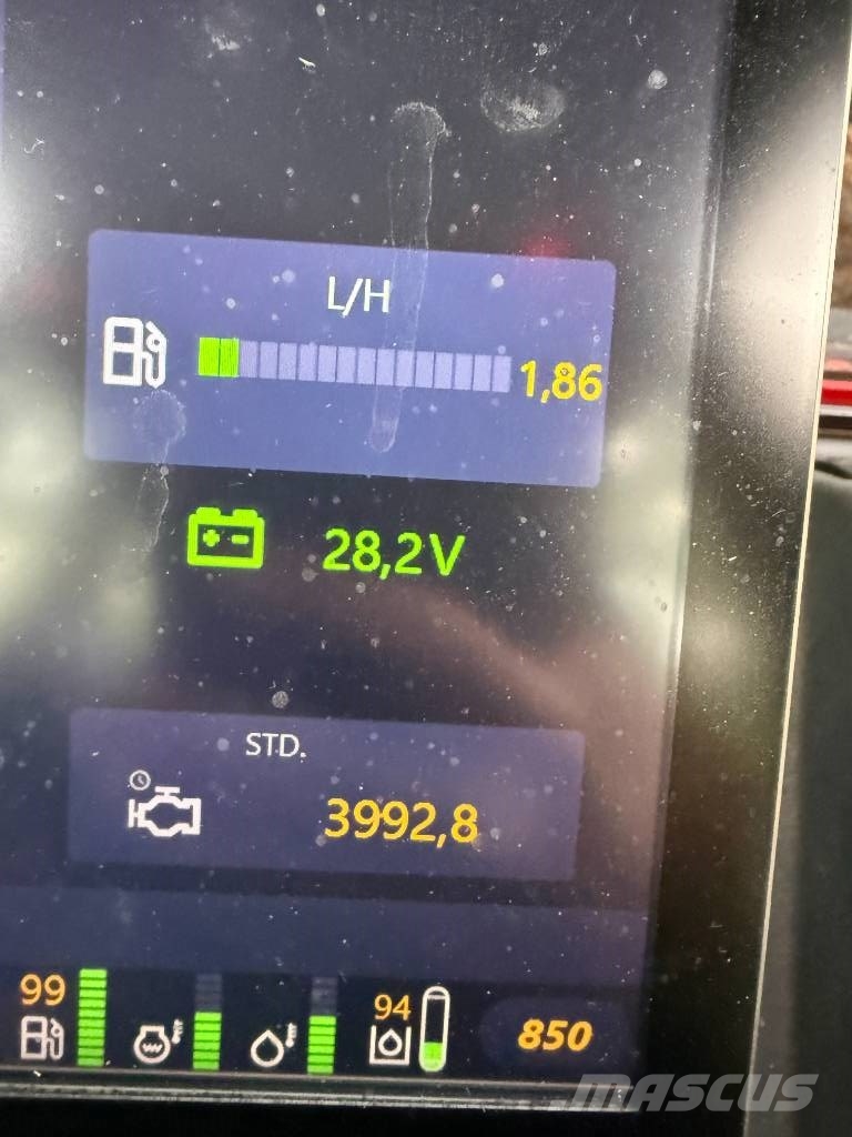 Komatsu 901 XC حصادات