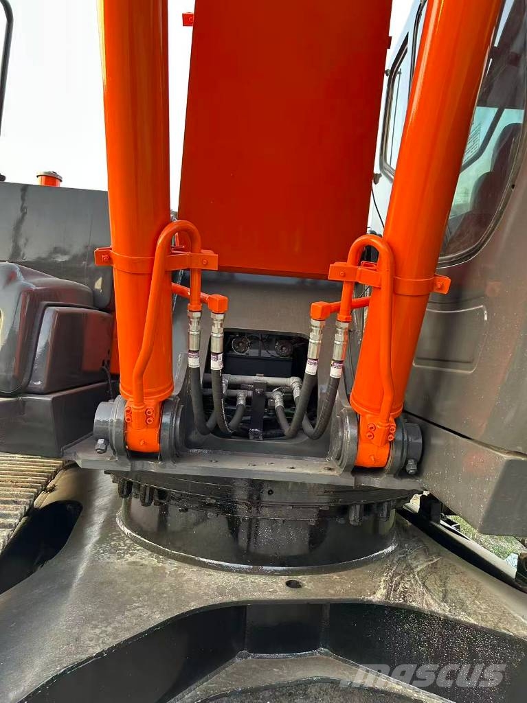 Hitachi ZX 240 履帶式 挖土機/掘鑿機/挖掘機