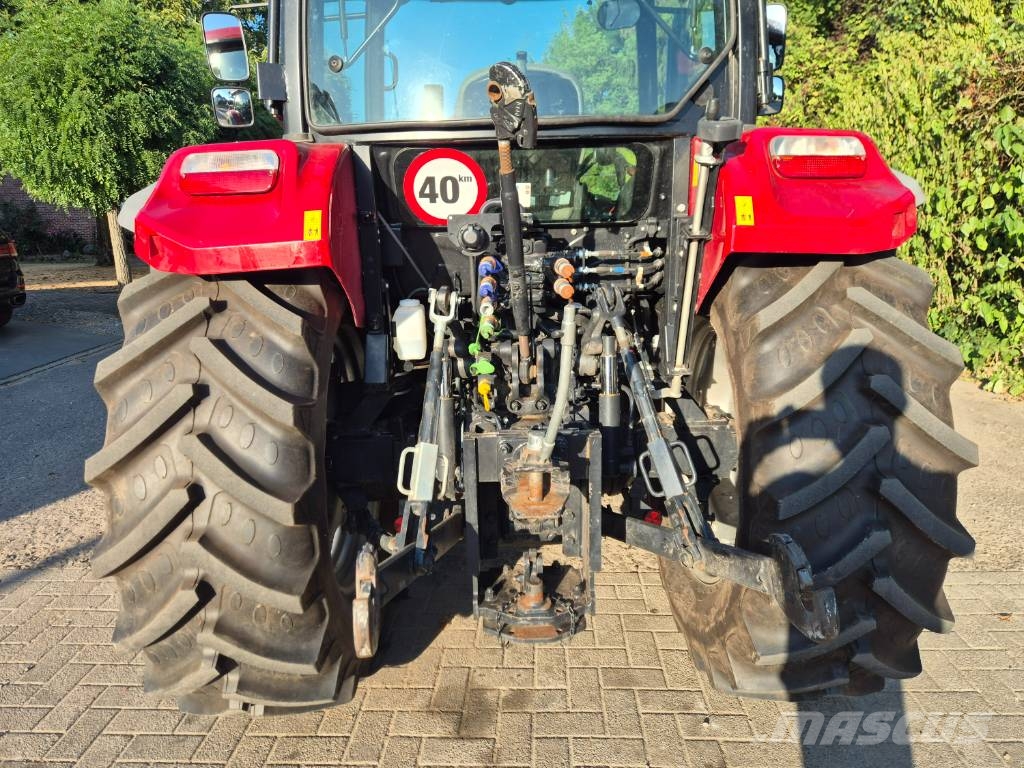 Case IH Farmall 100A Tractoren