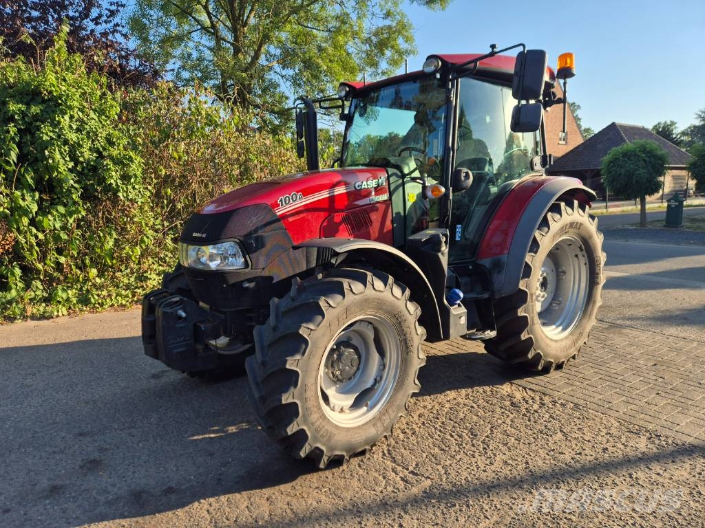 Case IH Farmall 100A Tractoren