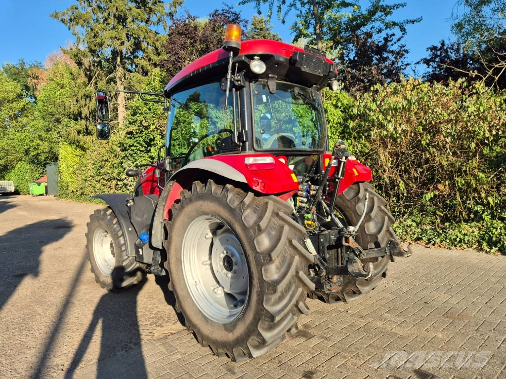 Case IH Farmall 100A Tractoren