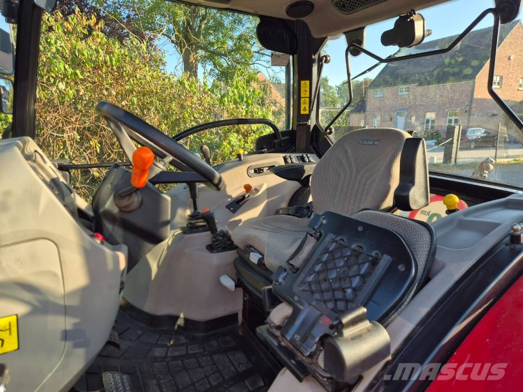 Case IH Farmall 100A Tractoren