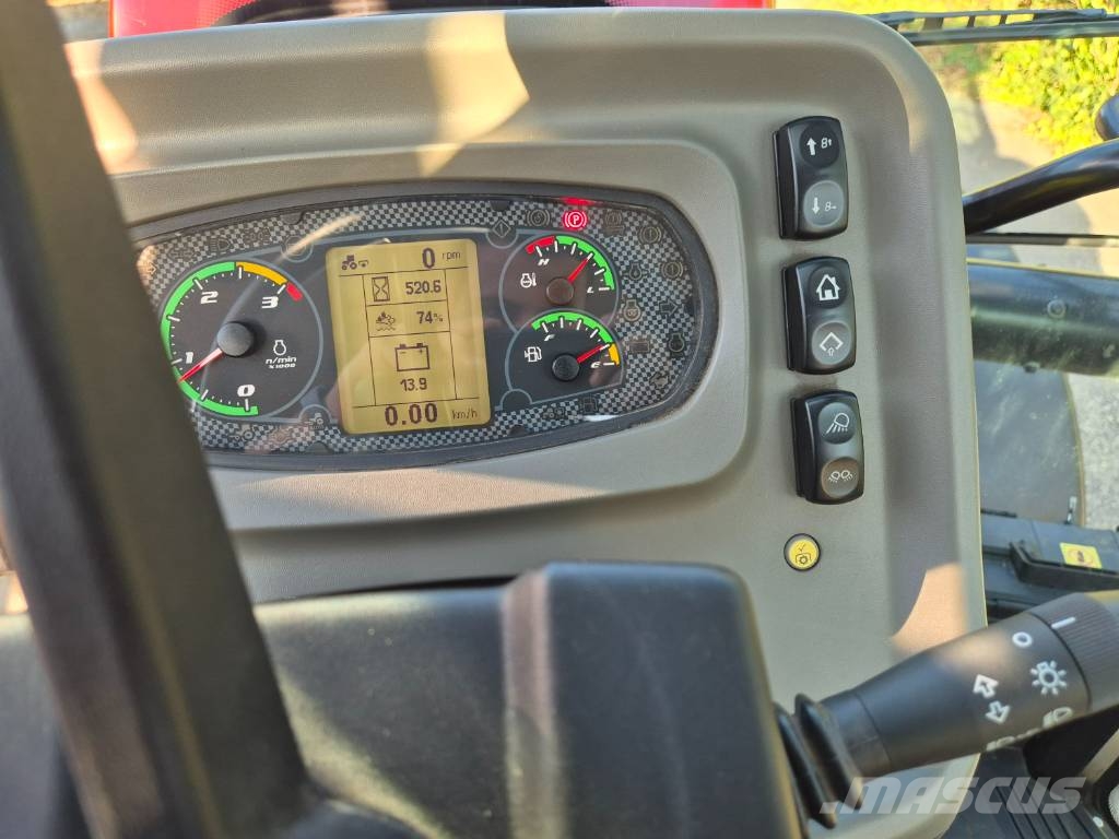 Case IH Farmall 100A Tractoren