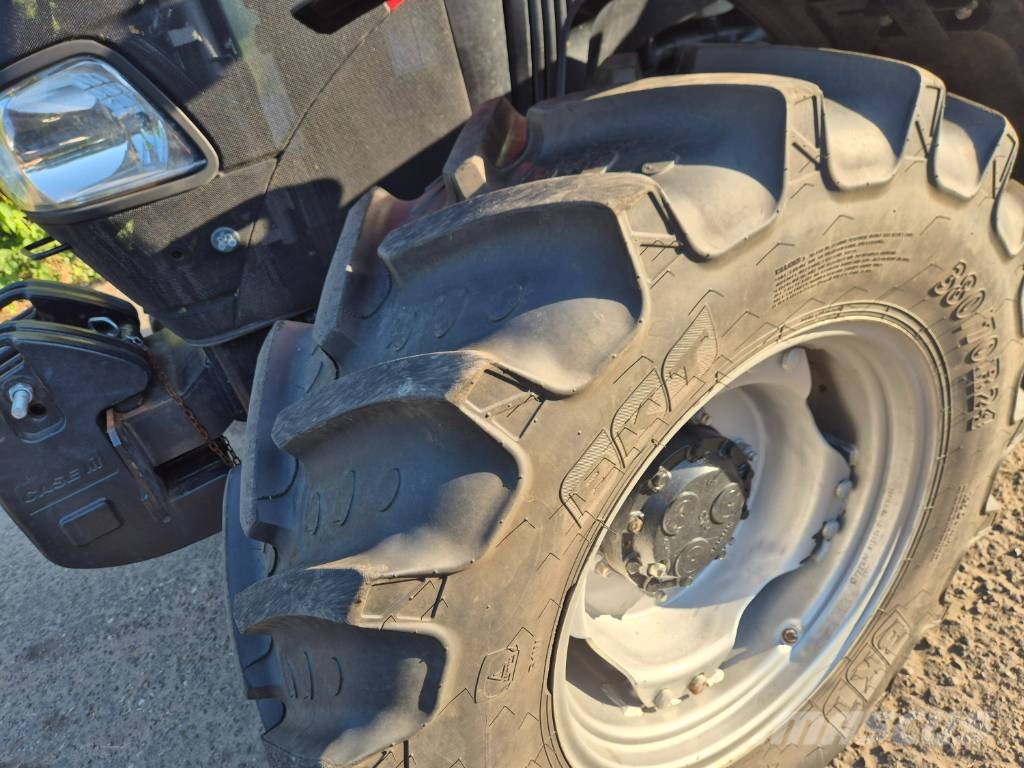Case IH Farmall 100A Tractoren