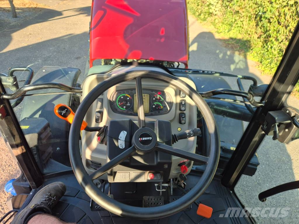 Case IH Farmall 100A Tractoren