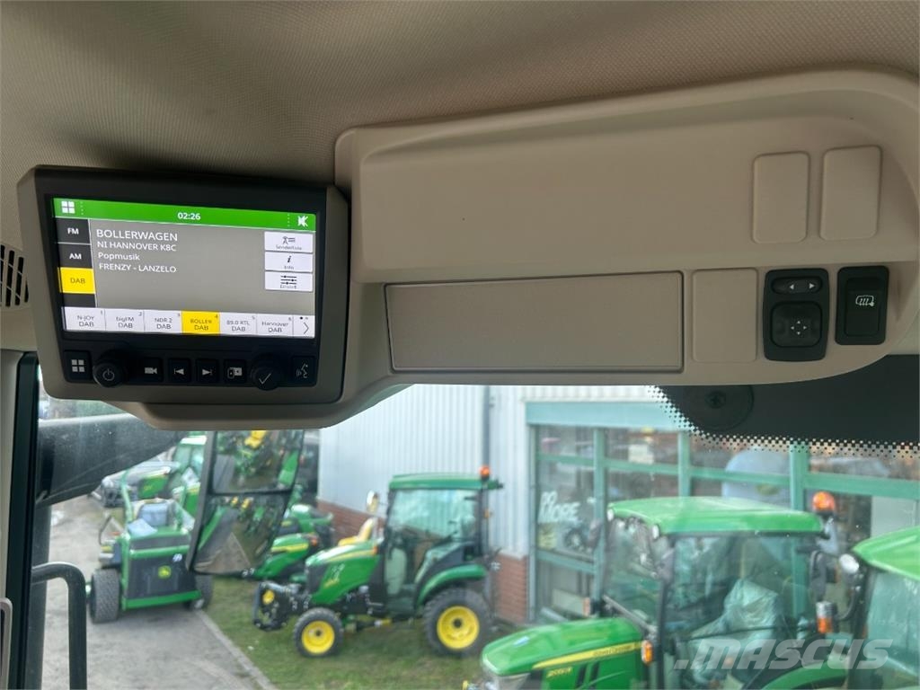 John Deere 6R215 Traktorok
