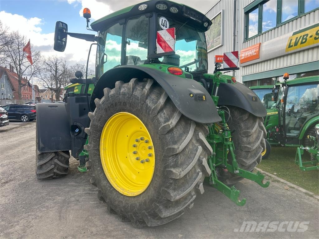 John Deere 6R215 Traktorok