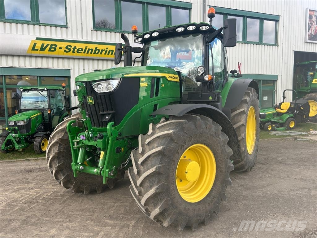 John Deere 6R215 Traktorok