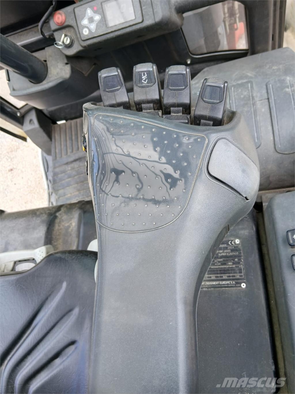 UniCarriers JAG2N1L20Q شاحنات ذات رافعات شوكية تعمل بالكهرباء