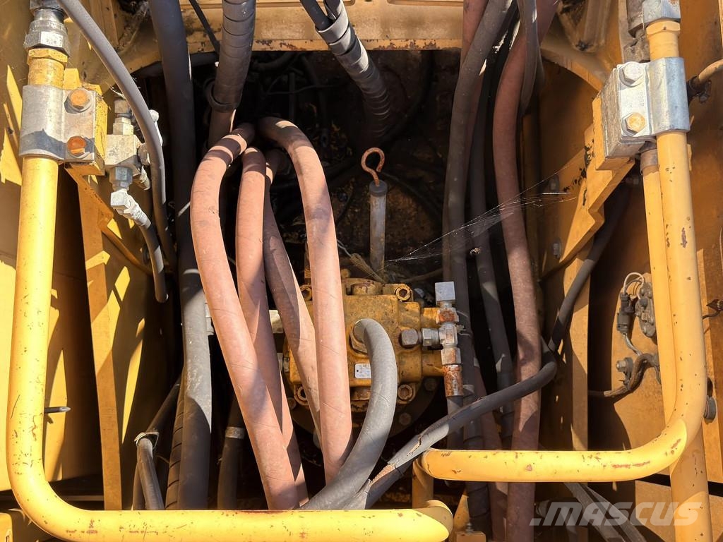 CAT 318B Tracked Excavator Rupsgraafmachines