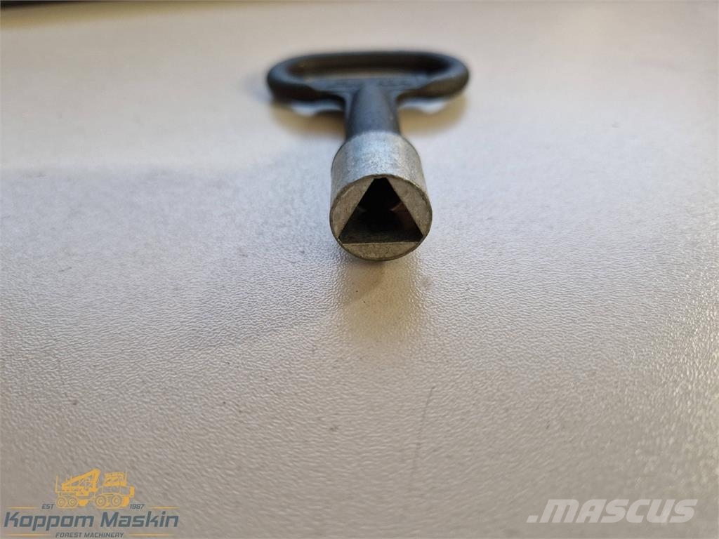 Timberjack / John Deere F024045 Шаси