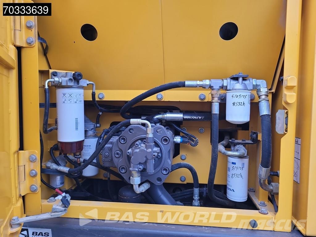 Volvo EC220 E L 3M Wide Escavadoras de rastos