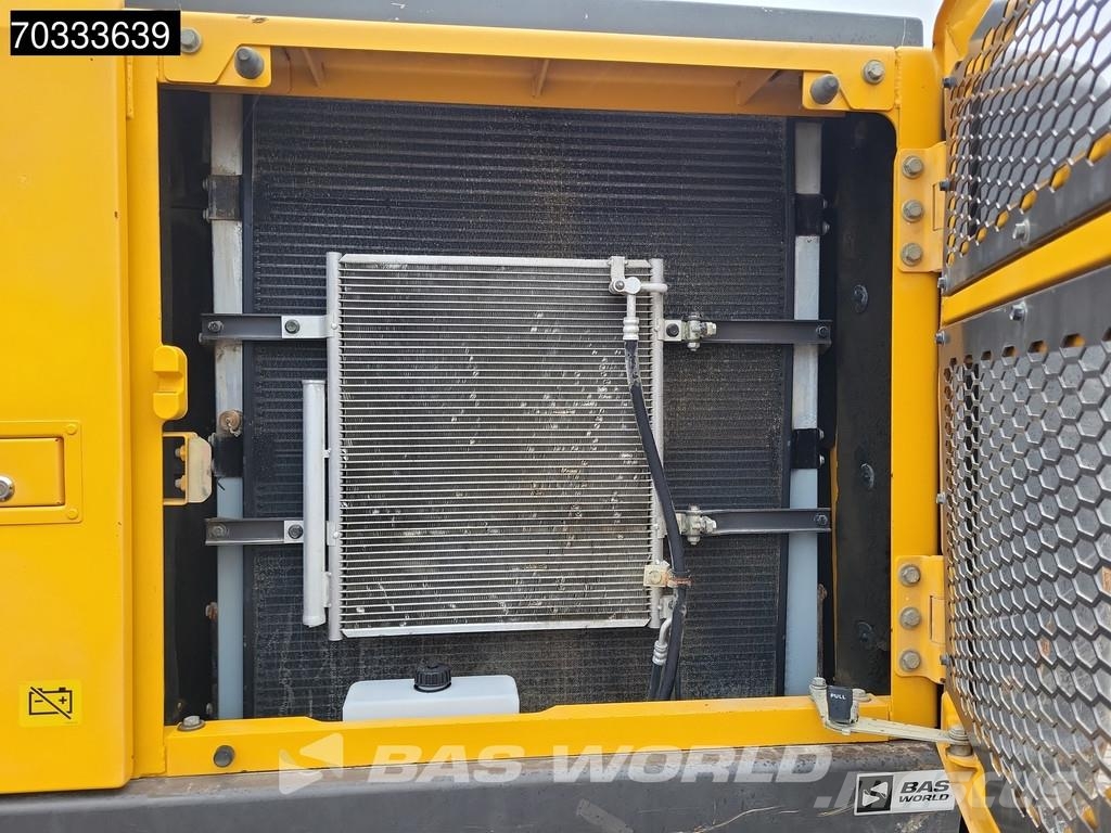 Volvo EC220 E L 3M Wide Escavadoras de rastos
