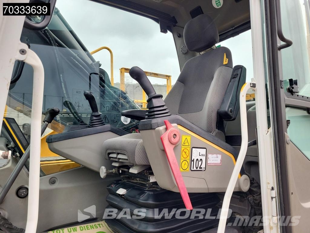 Volvo EC220 E L 3M Wide Escavadoras de rastos