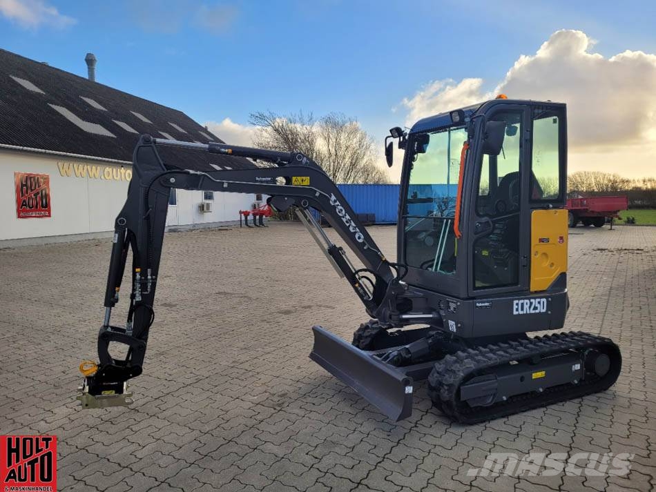 Volvo ECR 25 D Mini ekskavatörler, 7 tona dek