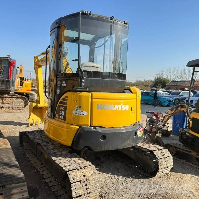 Komatsu PC 40 MR ミニ油圧ショベル 7t以下(ミニユンボ・ミニディガー)