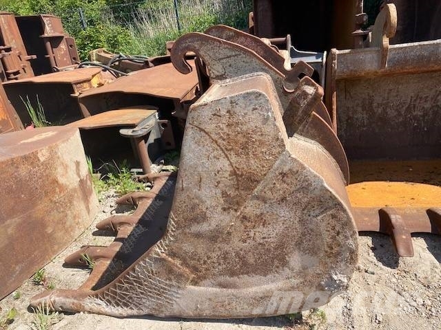(99002582) 1.50 m Tieflöffel / bucket CW 40 Pelle rétro arrière