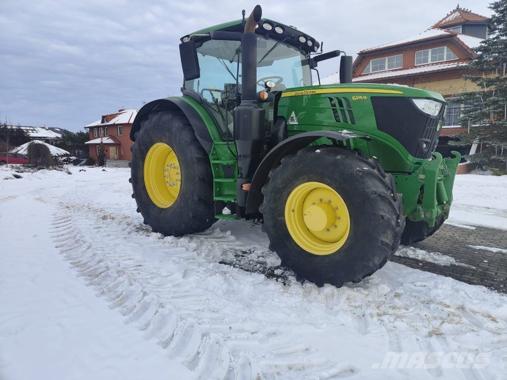 John Deere 6215 R AutoPower الجرارات