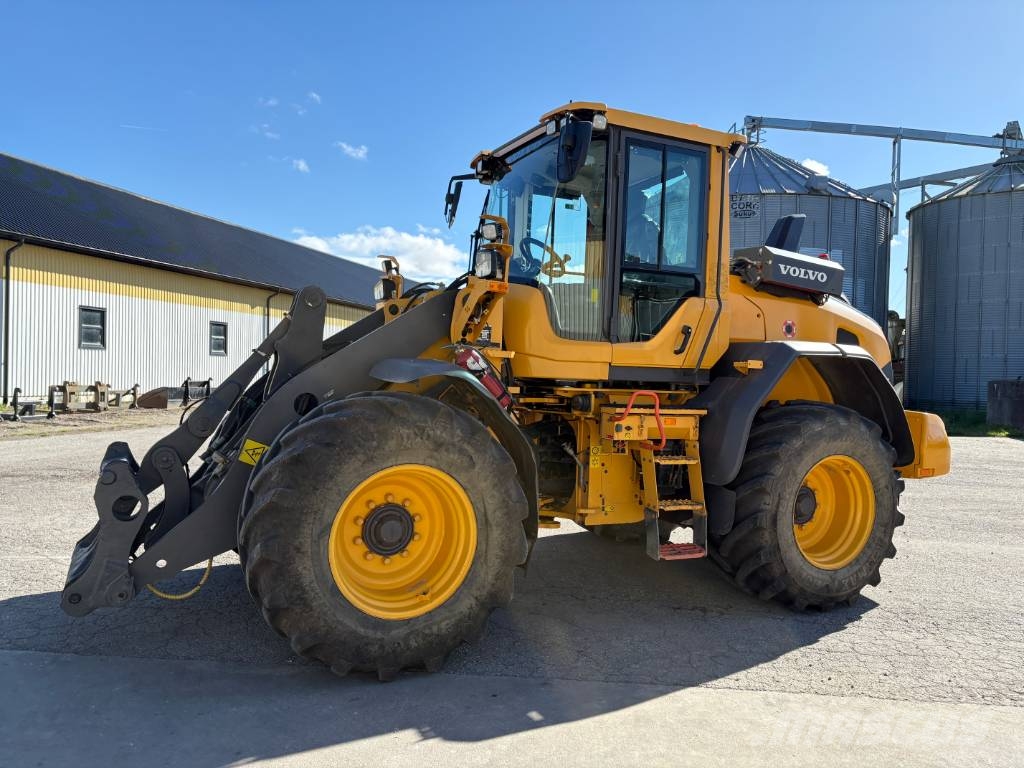 Volvo L60H lastmaskin, svensksåld, all utrustning Hjullastare