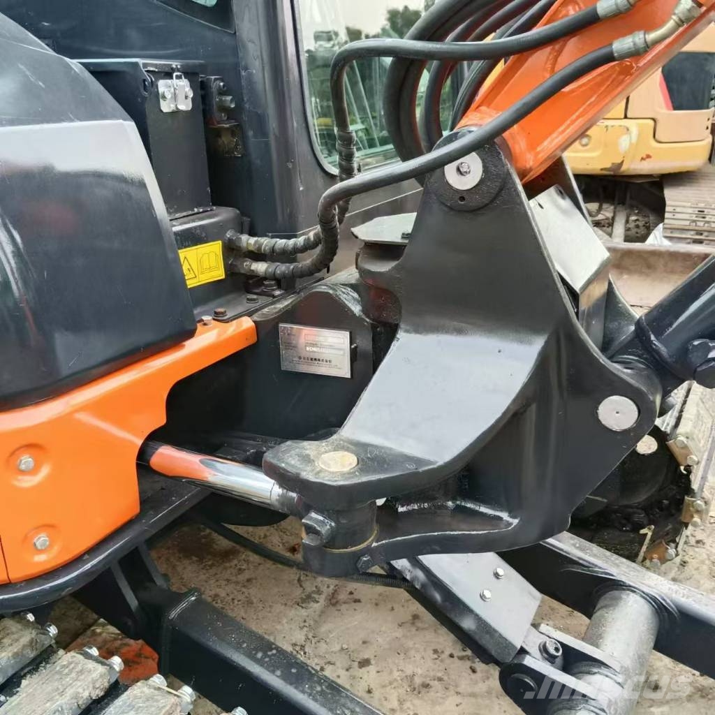 Hitachi ZX 50 Εκσκαφάκι (διαβολάκι) < 7t