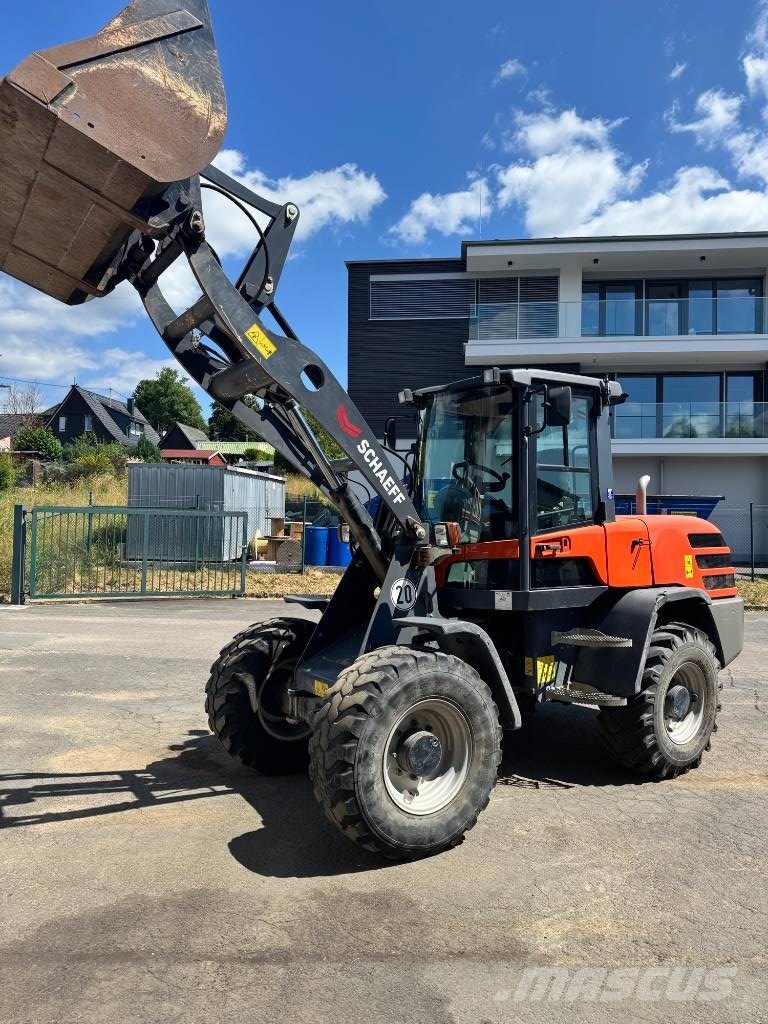 Terex Schaeff TL100 Gumikerekes homlokrakodók