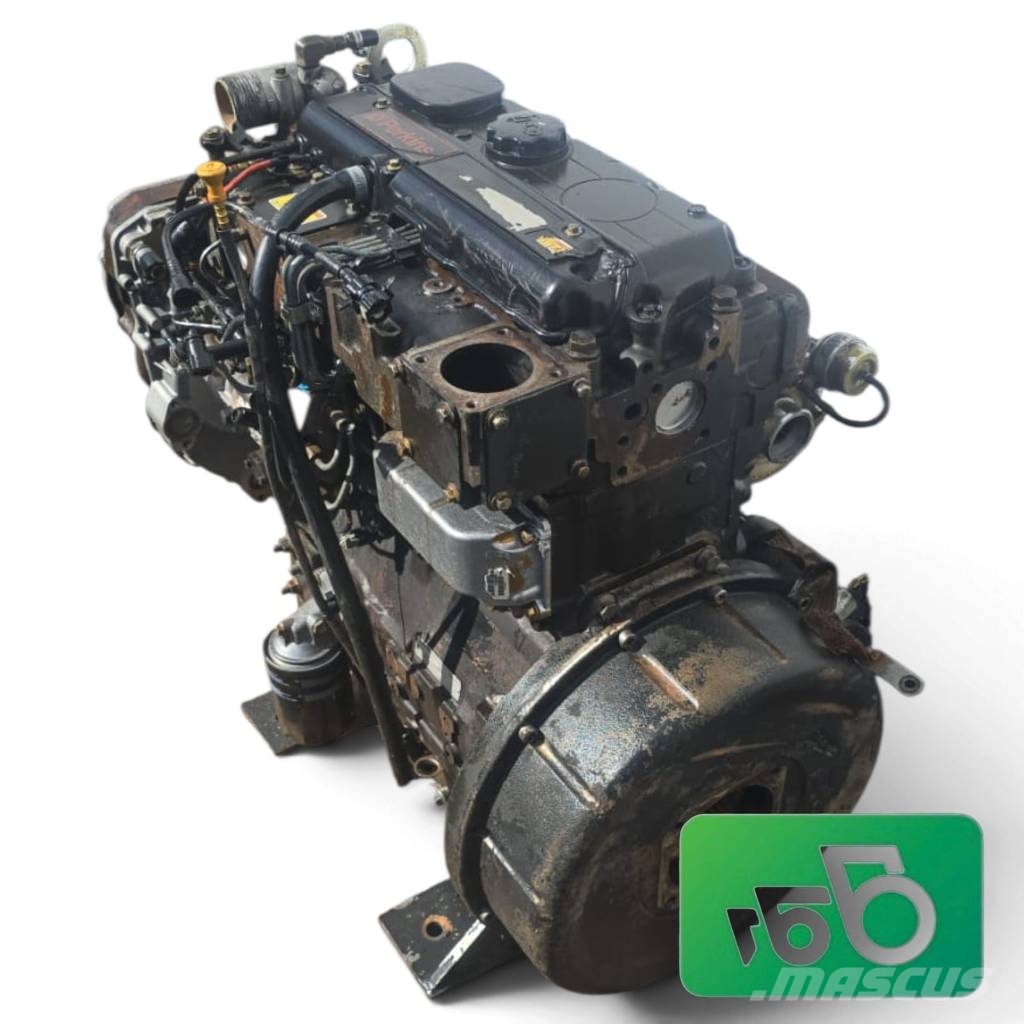 Bobcat T3571 Perkins 3056/2200 engine 发动机
