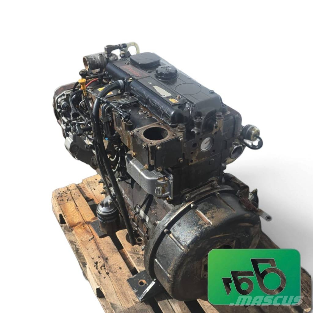 Bobcat T3571 Perkins 3056/2200 engine 发动机