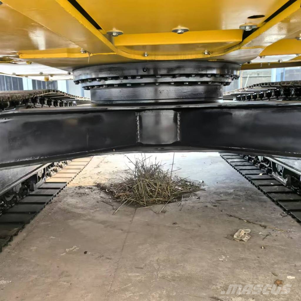 Komatsu pc130 履带挖掘机