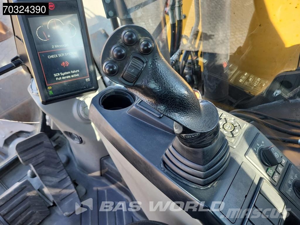 Volvo ECR235 E L Tiltrotator - Blade حفارات زحافة