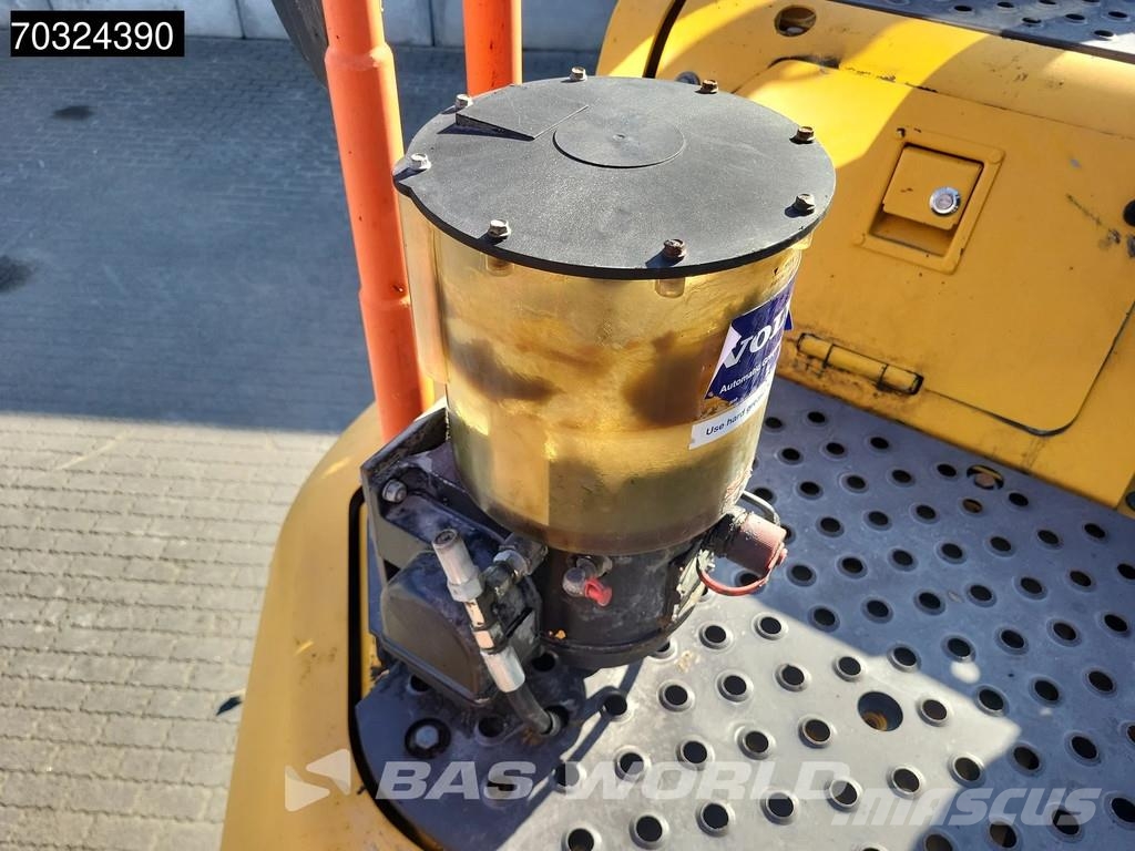 Volvo ECR235 E L Tiltrotator - Blade حفارات زحافة