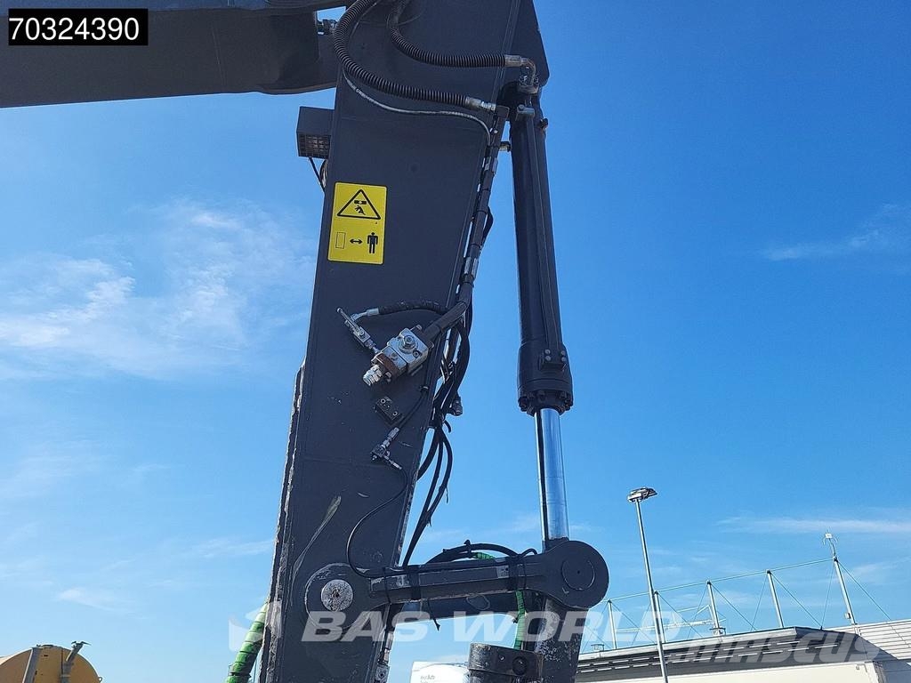 Volvo ECR235 E L Tiltrotator - Blade حفارات زحافة