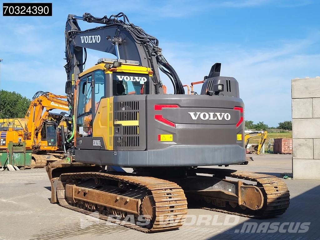 Volvo ECR235 E L Tiltrotator - Blade حفارات زحافة