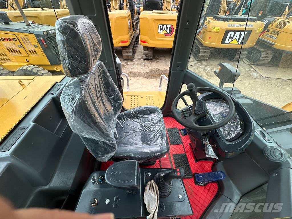 XCMG ZL 50 GN   Plenty of wheel loaders in stock Radlader