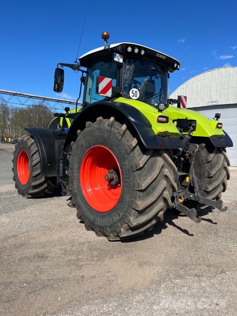 CLAAS Axion 950 الجرارات