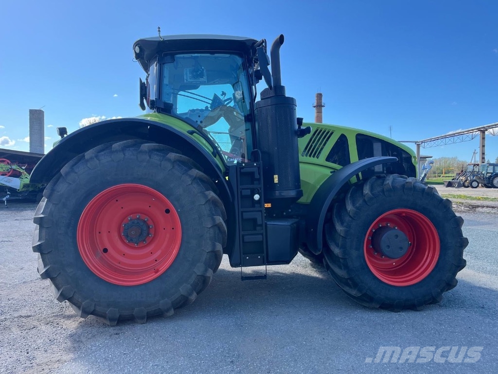 CLAAS Axion 950 الجرارات