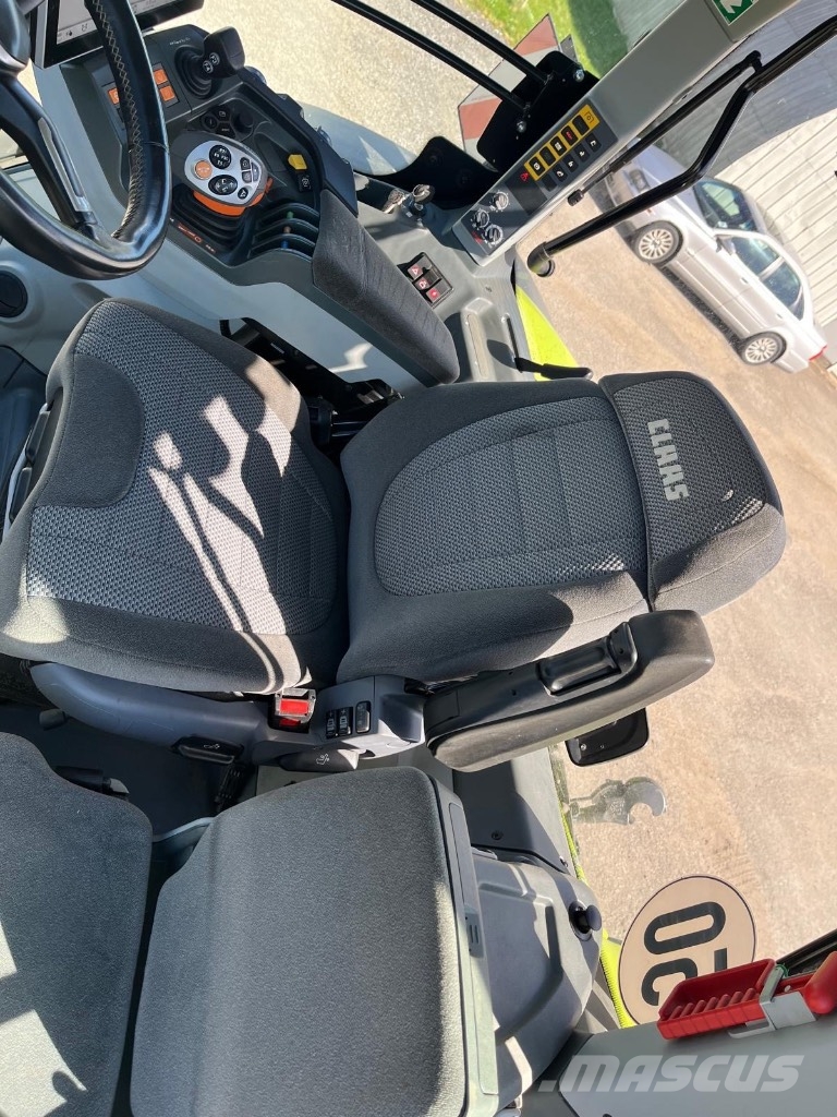 CLAAS Axion 950 الجرارات