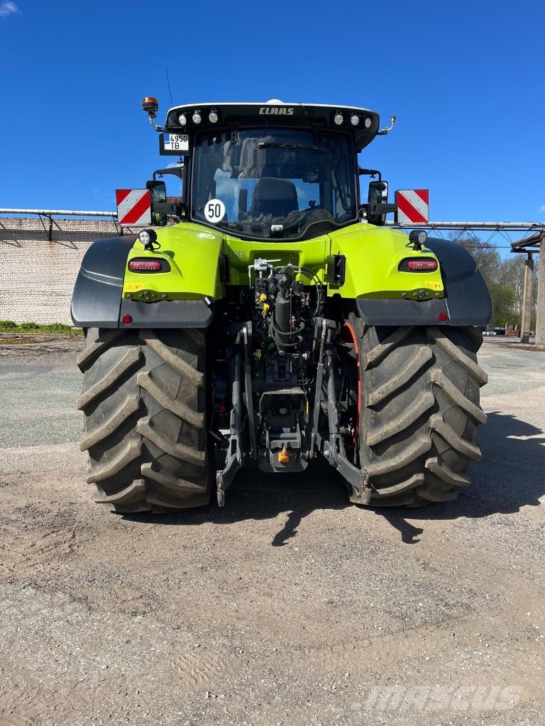 CLAAS Axion 950 الجرارات