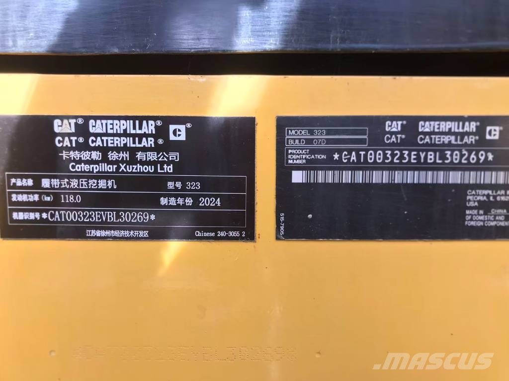 CAT 323 履带挖掘机
