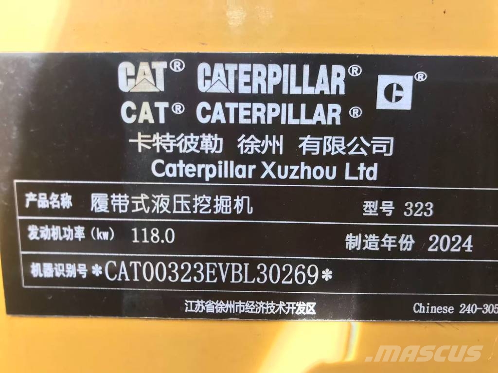 CAT 323 履带挖掘机