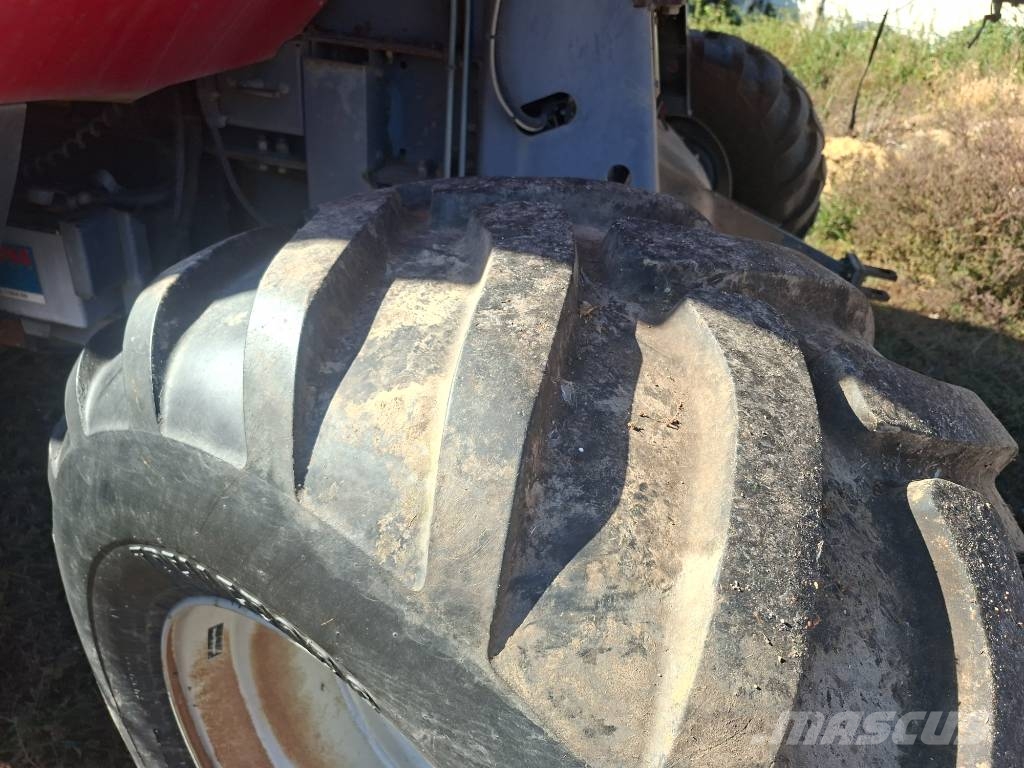 Massey Ferguson 7274 Sklízecí mlátičky