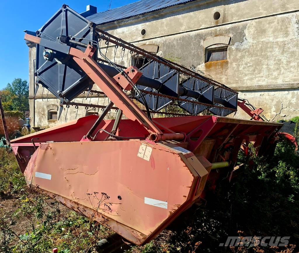 Massey Ferguson 7274 Sklízecí mlátičky