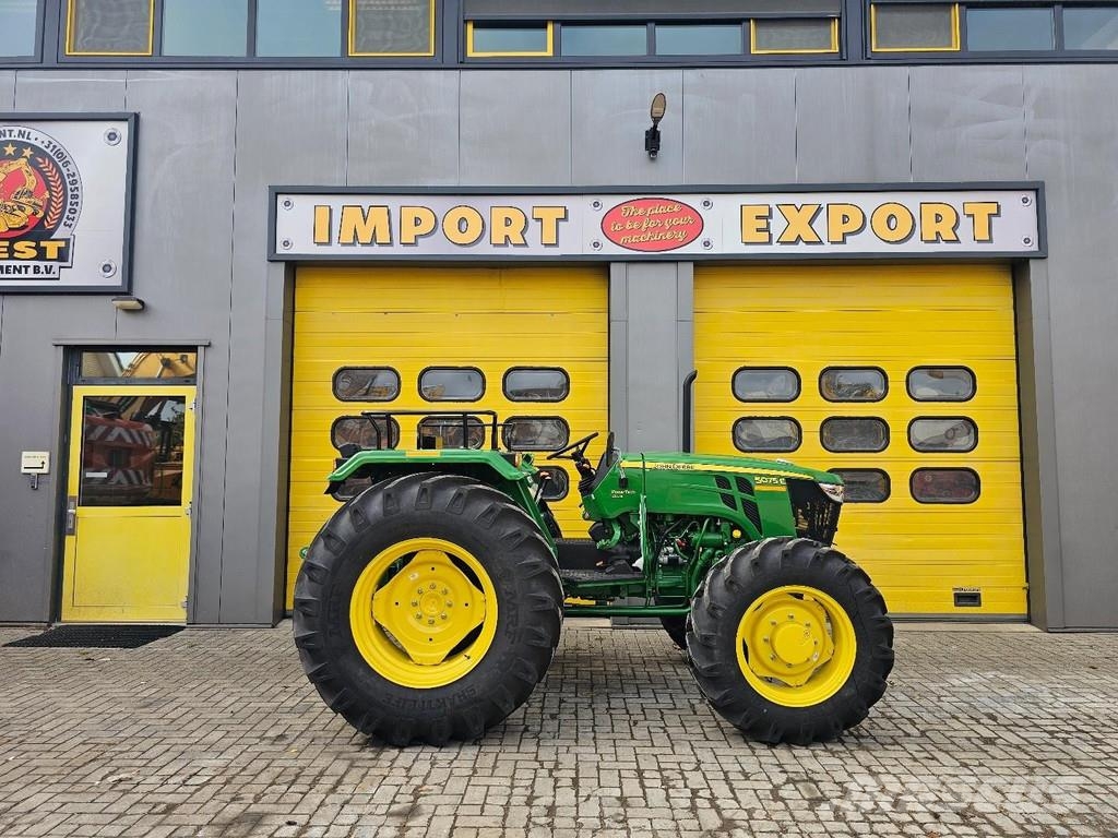John Deere 5075E 트랙터