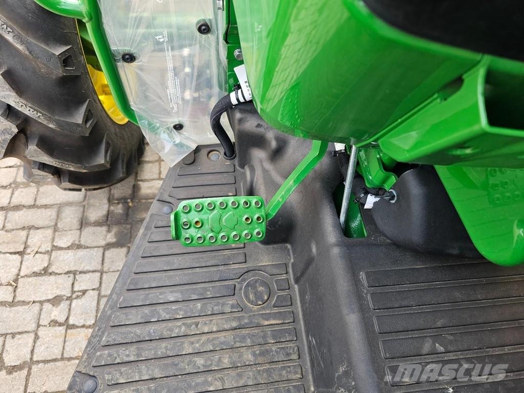 John Deere 5075E 트랙터