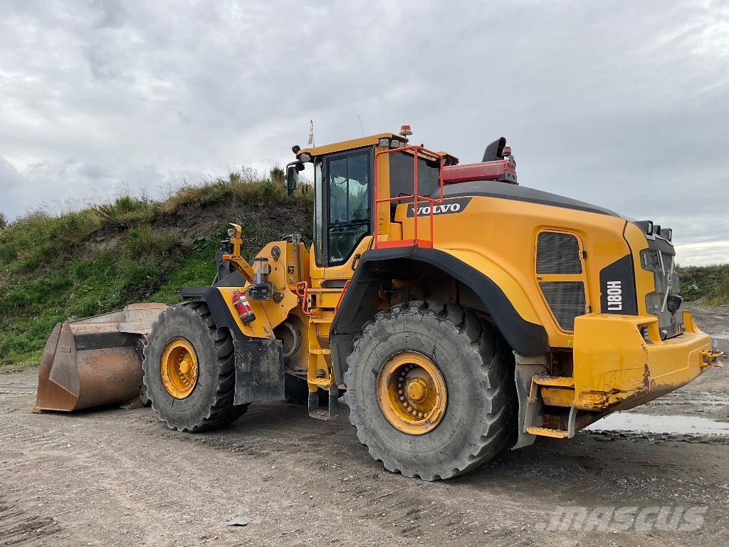 Volvo L 180 H Naudoti ratiniai krautuvai