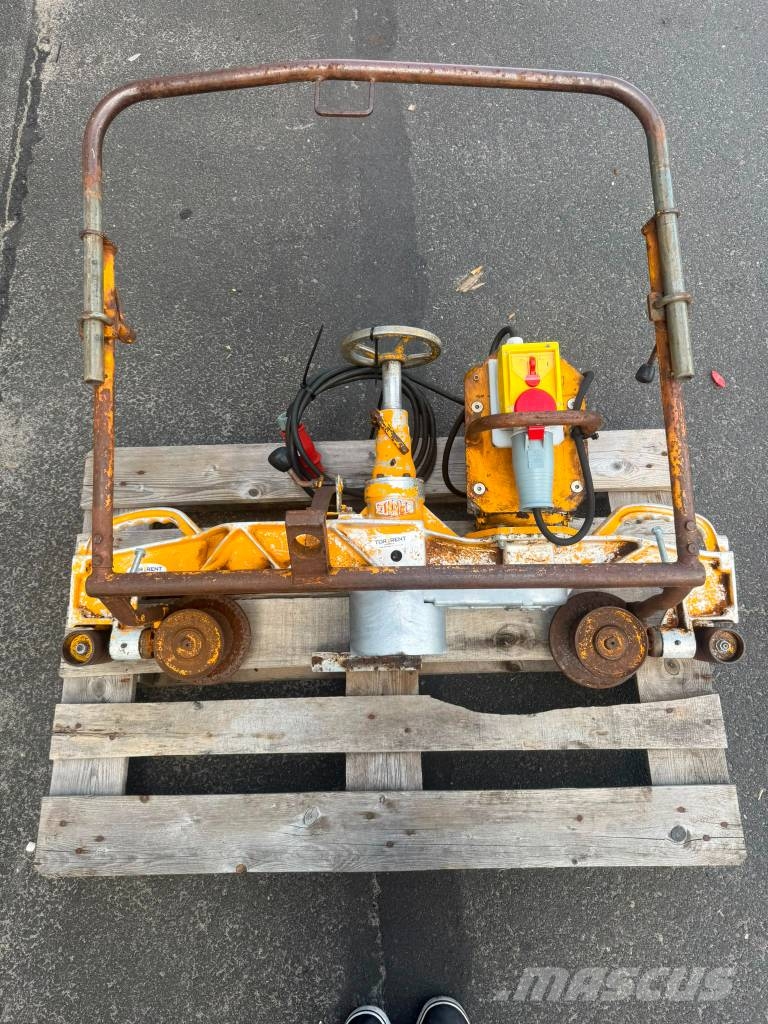 Geismar CEMAFER Rail profile grinder MP12E Electric عربات صيانة خطوط السكك الحديدية