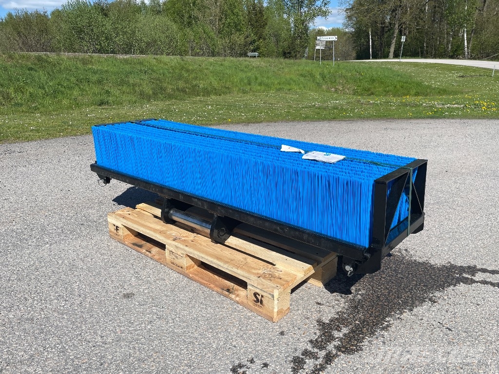SE Equipment  Sopborste till grävmaskin 1800mm med S60 Szczotki