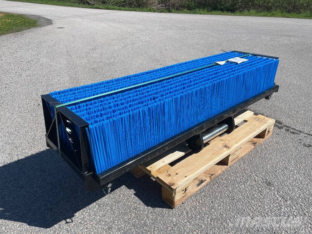 SE Equipment  Sopborste till grävmaskin 1800mm med S60 Szczotki